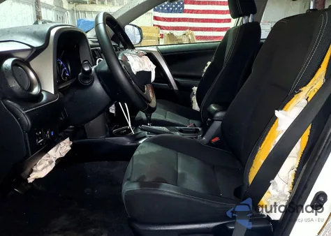 2017 Toyota Rav4 Xle z USA, uszkodzony, nr VIN JTMWFREV3HJ132273